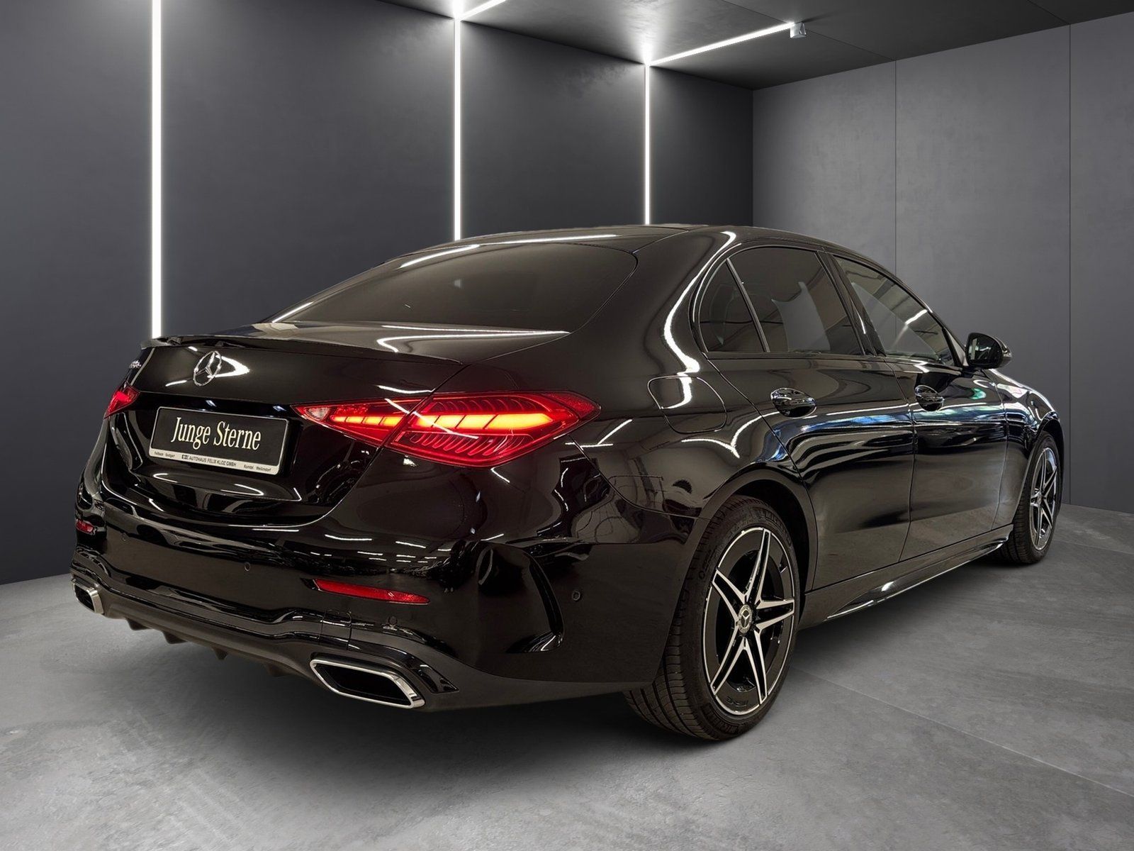 Fahrzeugabbildung Mercedes-Benz C 300 e AMG*AHK*Kamera*Distronic*Totw*LED*Night*