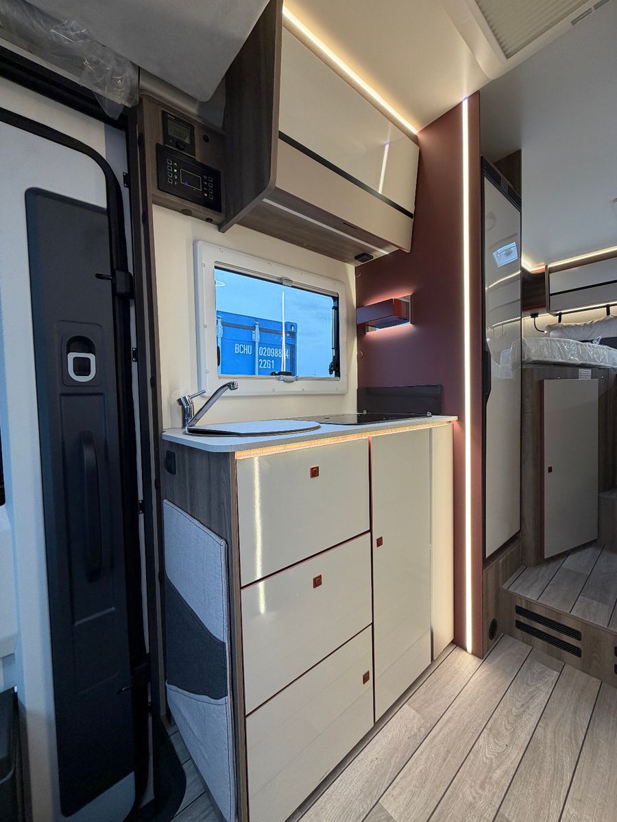 Fahrzeugabbildung Roller Team Kronos Fit 281TL - Modell 2027