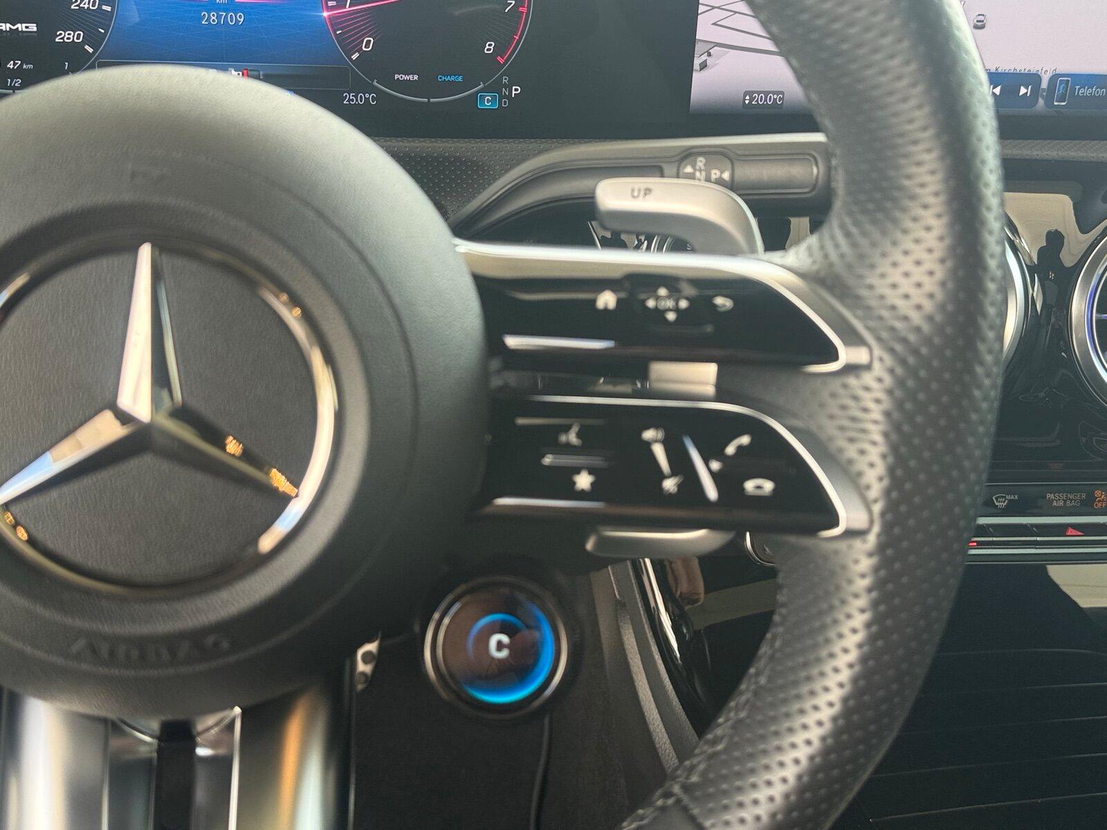 Mercedes-Benz CLA 35 AMG 4M SB Pano.-Dach/Distronic/Kamera/LED