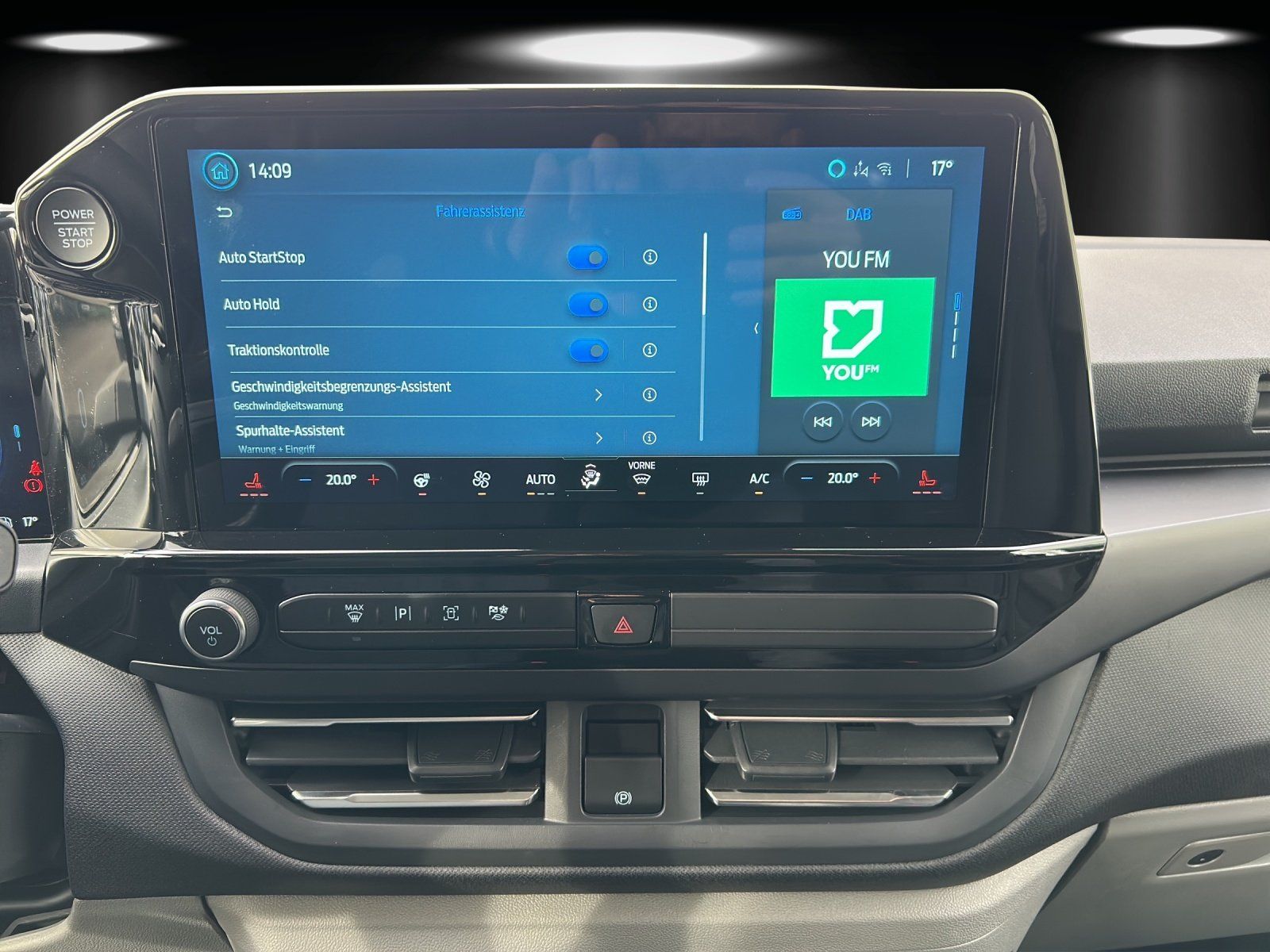 Fahrzeugabbildung Ford Tourneo Custom L2 Titanium Aut./LED/AHK/KAMERA/