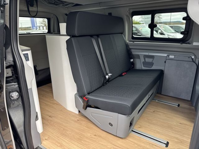 Fahrzeugabbildung Ford Tourneo Custom 2.0 Nugget Titanium 320 L1
