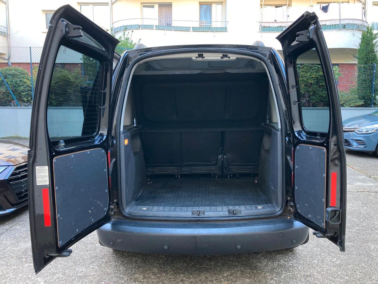 Volkswagen Caddy 2011 — photo 7