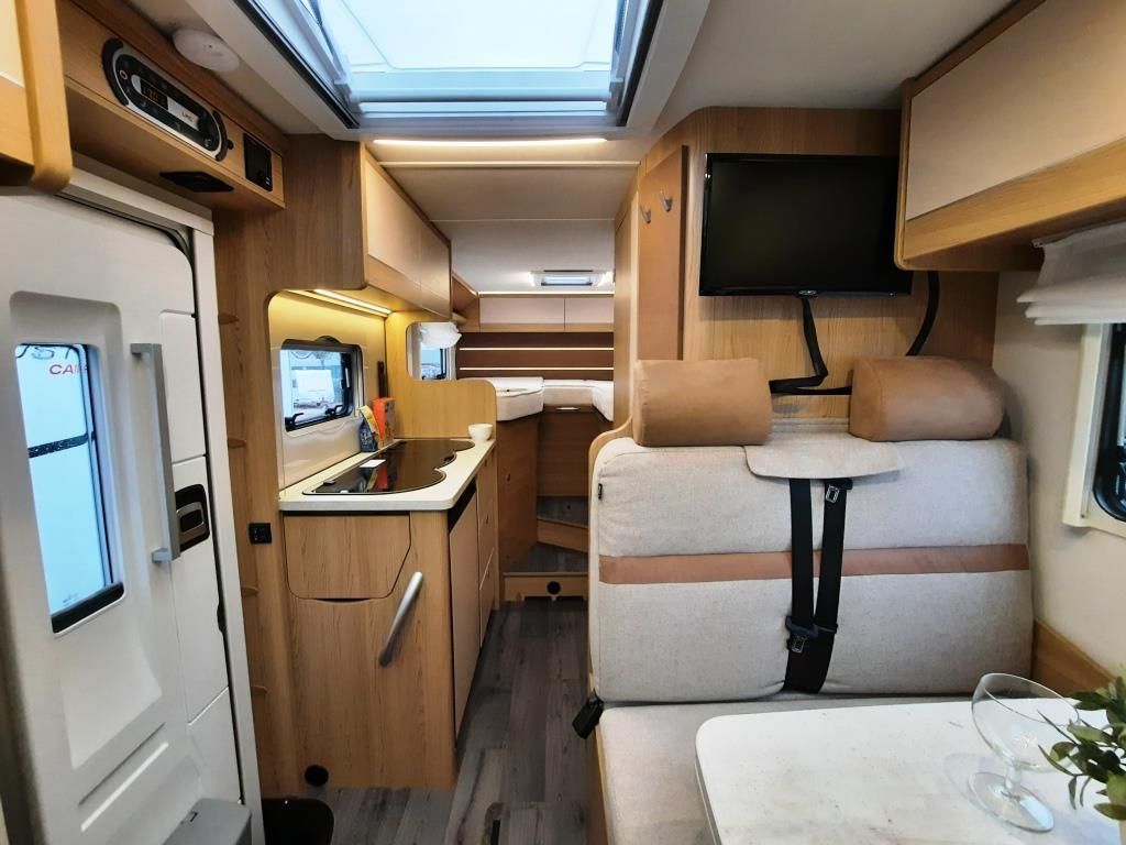 Fahrzeugabbildung LMC Cruiser V 646 G Solar/Rüfa/Sat/TV