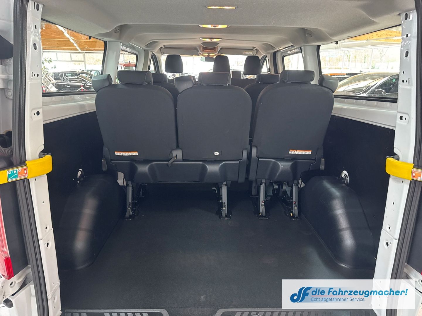 Fahrzeugabbildung Ford Transit Custom Tourneo 320 L2 Trend Dyn. Kurvenl