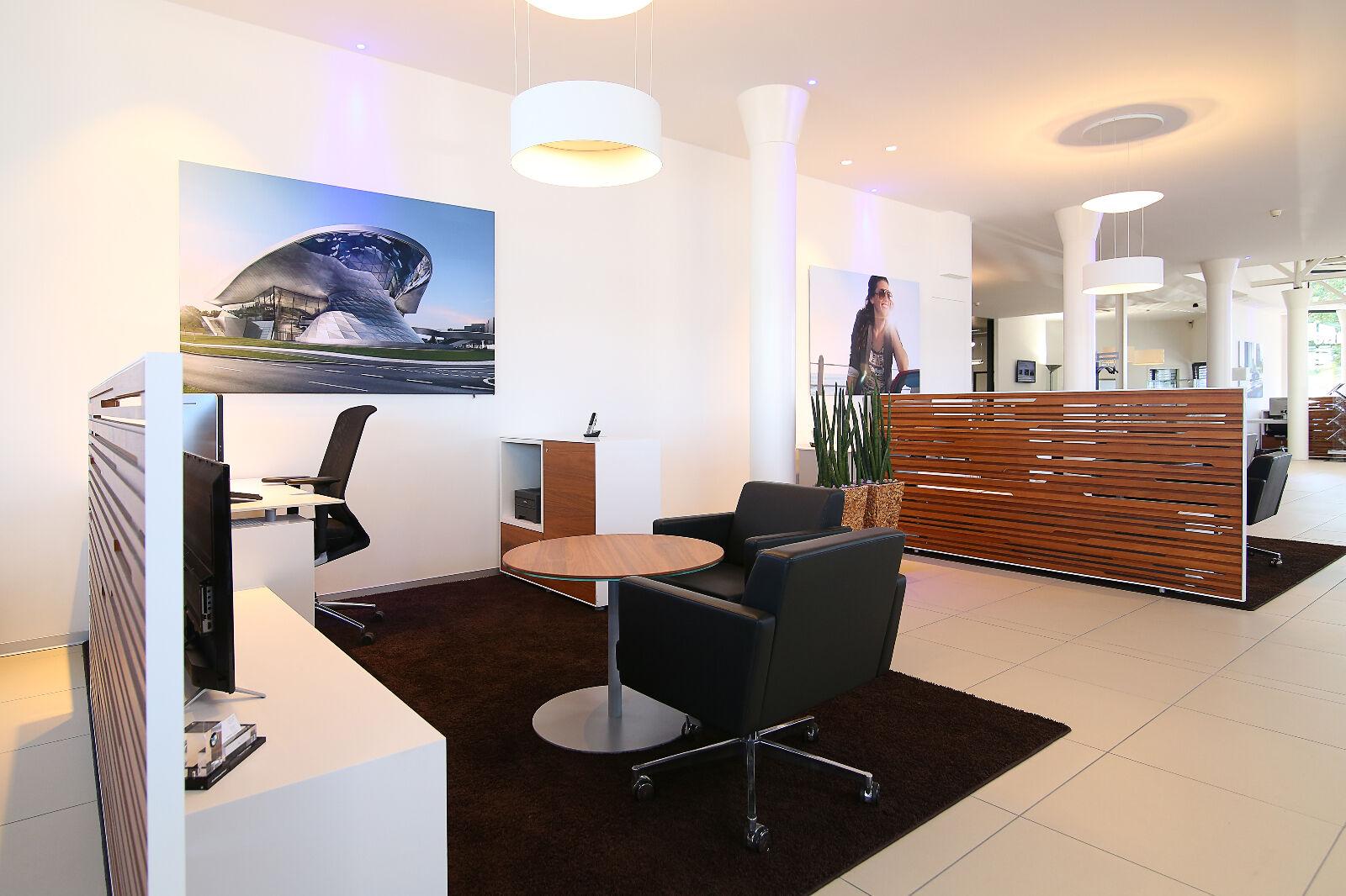 showroom-image-main