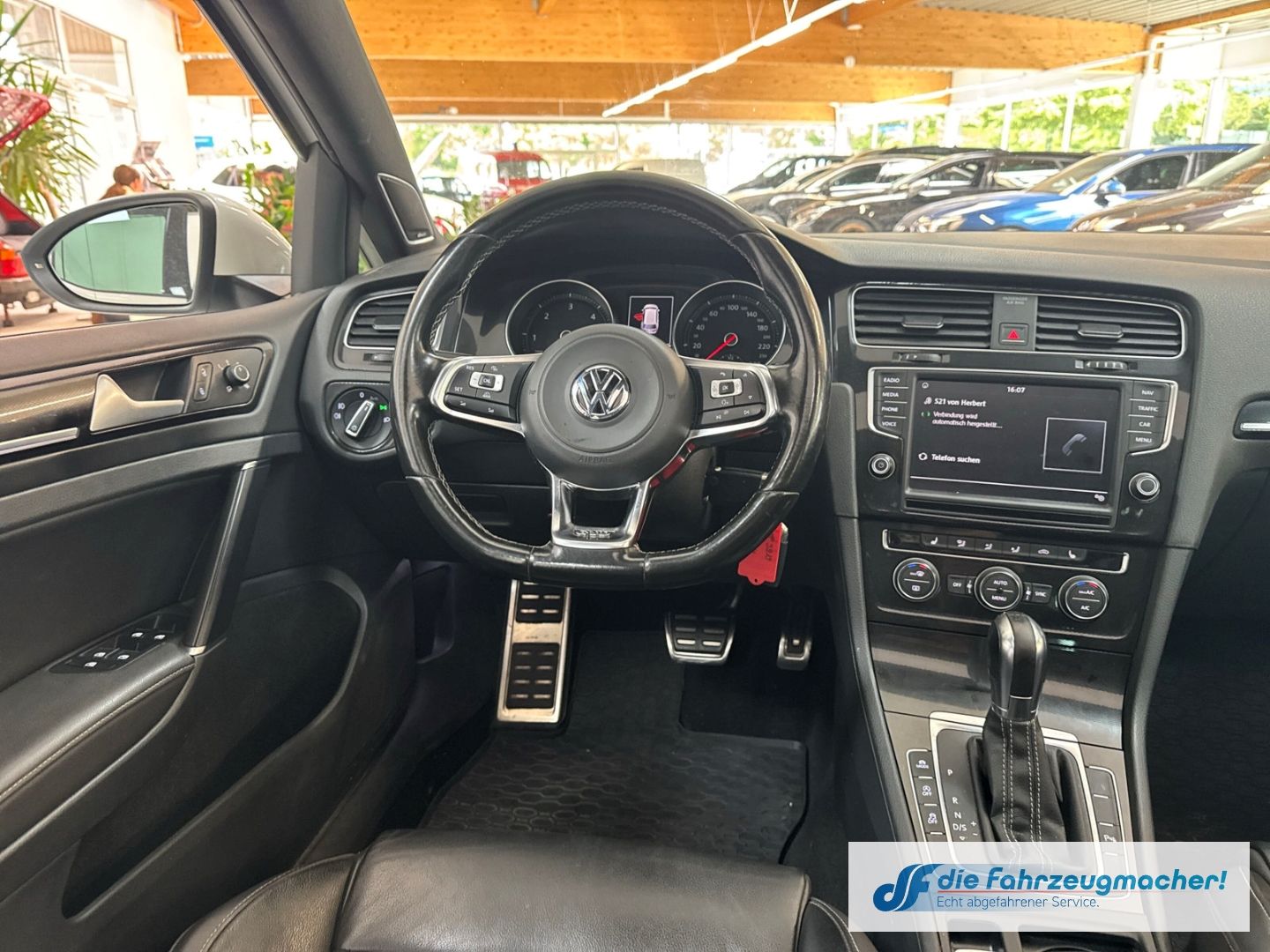 Fahrzeugabbildung Volkswagen Golf VII GTD DSG 2.0TDI Pano AHK Leder Soundsyst