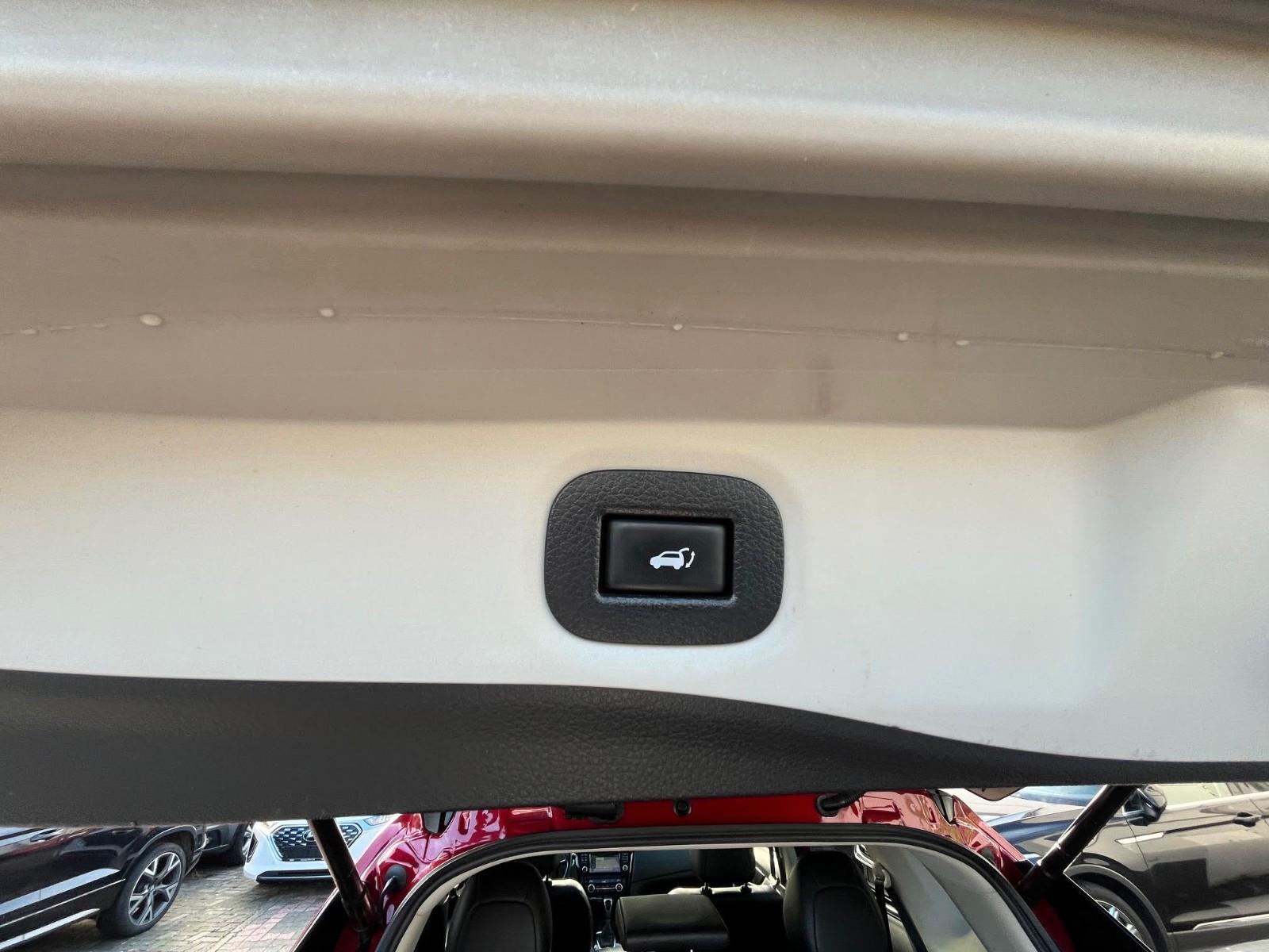 Nissan X-Trail Tekna*Pano*Bose