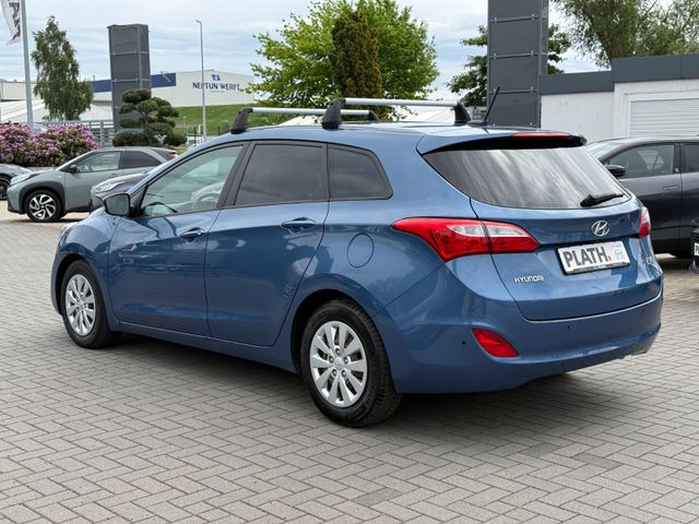 Hyundai i30 cw blue Trend