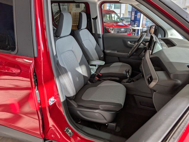 Ford Tourneo Courier Titanium Winterpaket 5JGarantie!