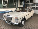 Mercedes-Benz Mercedes W115 220 /8 Benzin Handschalter - aus 1970: Mercedes