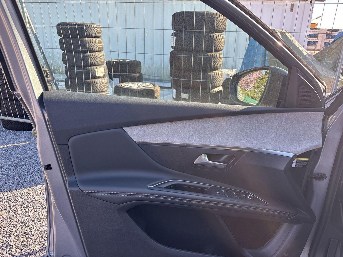 Peugeot 3008 GT PureTech 130 EAT8