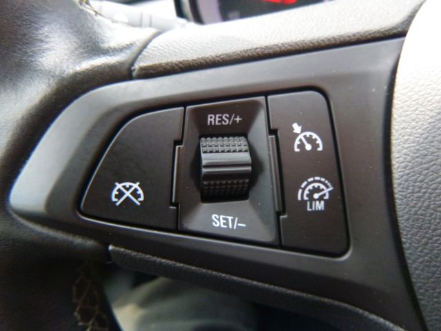 Fahrzeugabbildung Opel Astra K Sports Tourer 1.5 D >AUT/AHK/NAVI/SHZ<