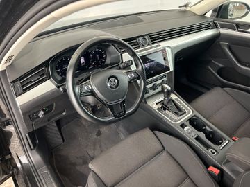 Volkswagen Passat Variant - 11
