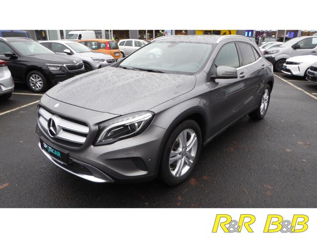 Mercedes-Benz GLA 200 Urban - Navigation - Sitzheizung - Parka