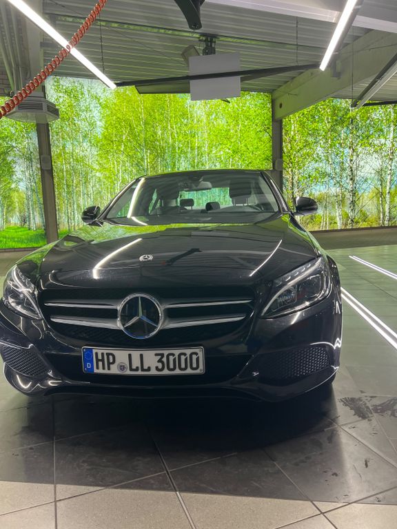 Image of Mercedes-Benz 220