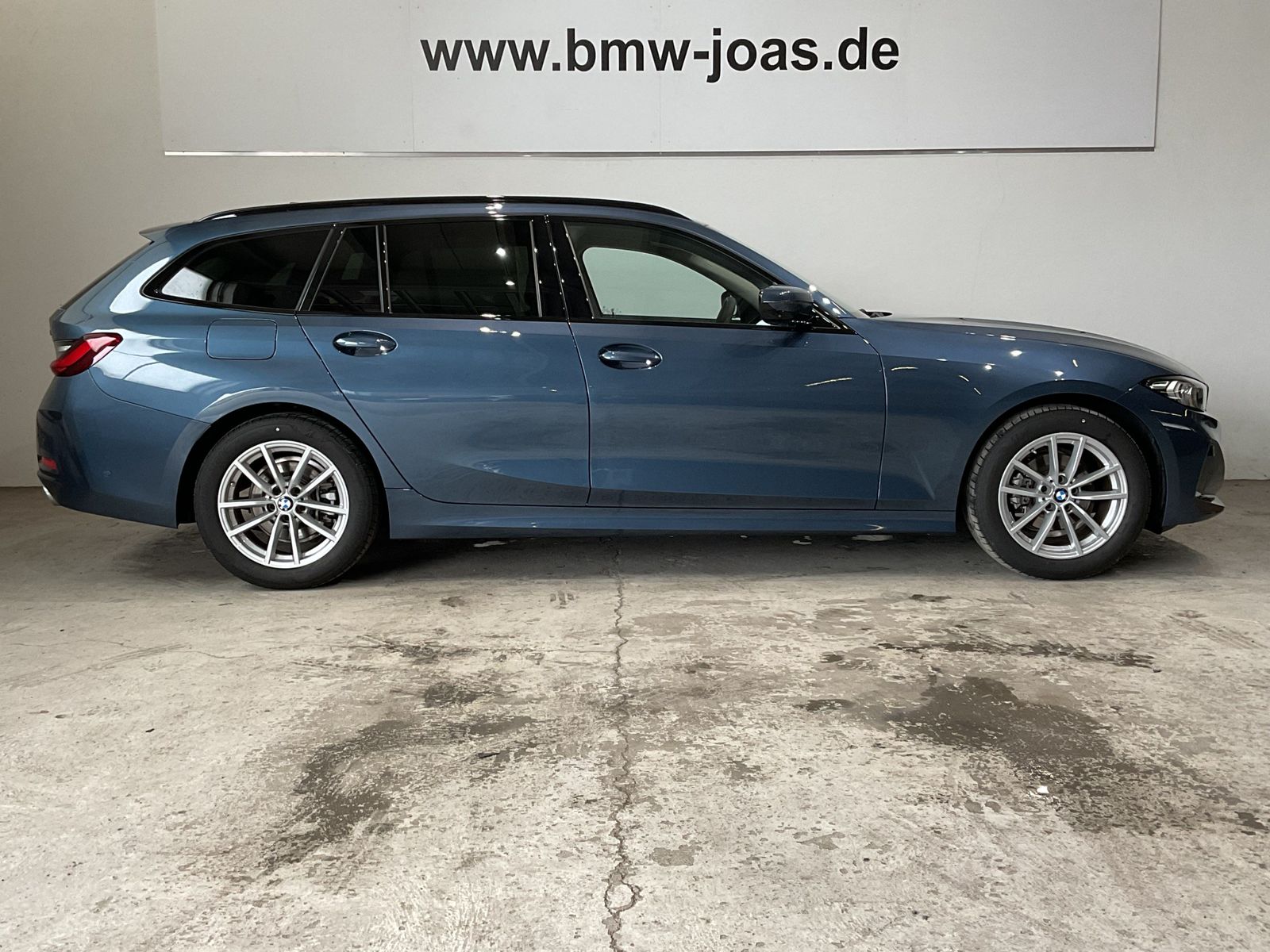 Fahrzeugabbildung BMW 318i |Driving Assistant |Komfortzugang |Sitzheiz