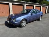 Mercedes-Benz CLK 200 Sport, 1.Hd., 78,5tkm - gebrauchte Mercedes-Benz CLK 200 aus dem Jahr 1999
