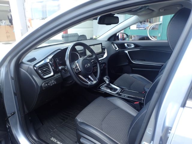 Fahrzeugabbildung Kia XCeed Spirit 1.5 T-GDI Exclusiv Paket, Navi Pake