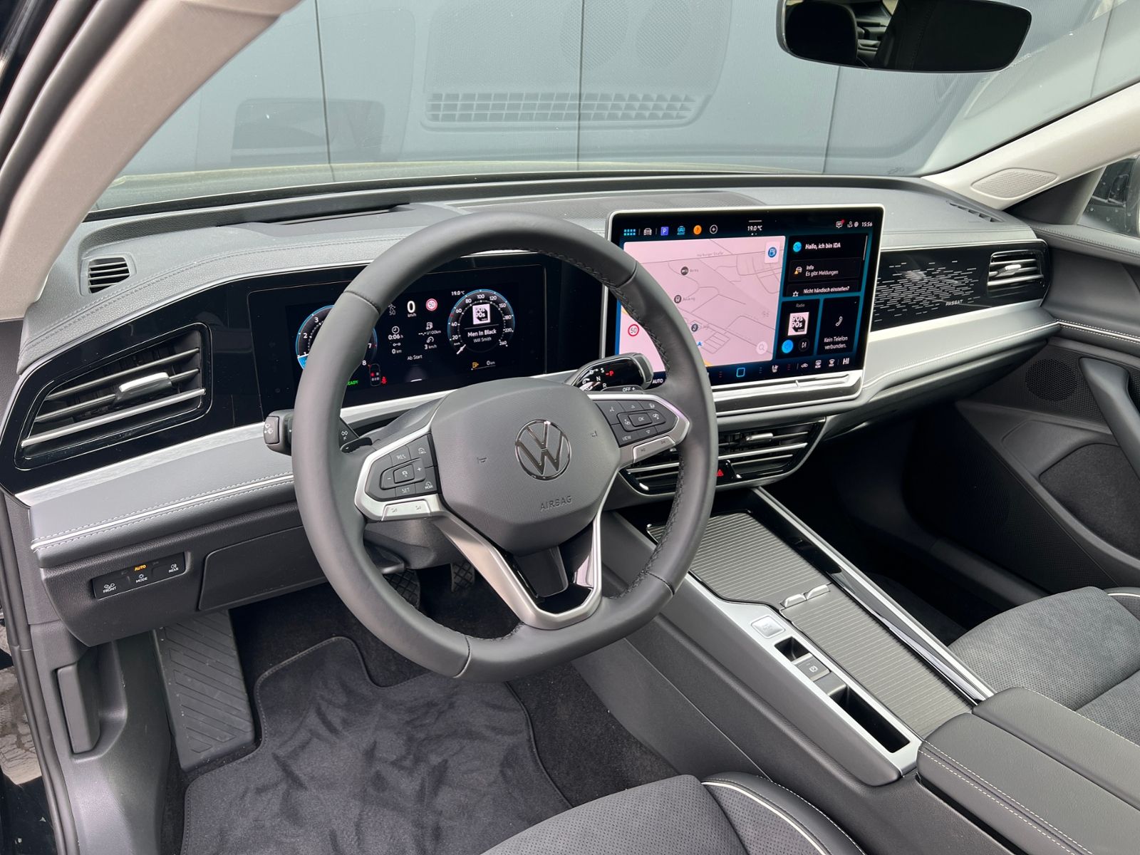 Fahrzeugabbildung Volkswagen Passat Variant Elegance 1.5 eTSI DSG *AHK, ACC,