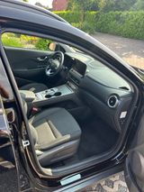 Hyundai KONA Elektro ELEKTRO 100kW - - Hyundai KONA Elektro: Privatanbieter