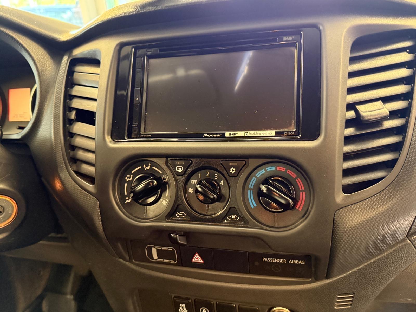 Mitsubishi L200 Basis Club Cab 4WD 1Hand AHK 3,5t LKW-Zul