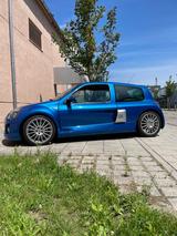 Renault Clio Sport V6 Sport V6 - Renault Clio: V6 Sport