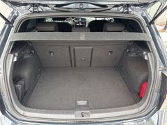 Fahrzeugabbildung Volkswagen Golf VII GTI Performance 245PS LED ACC VIRTUAL 1