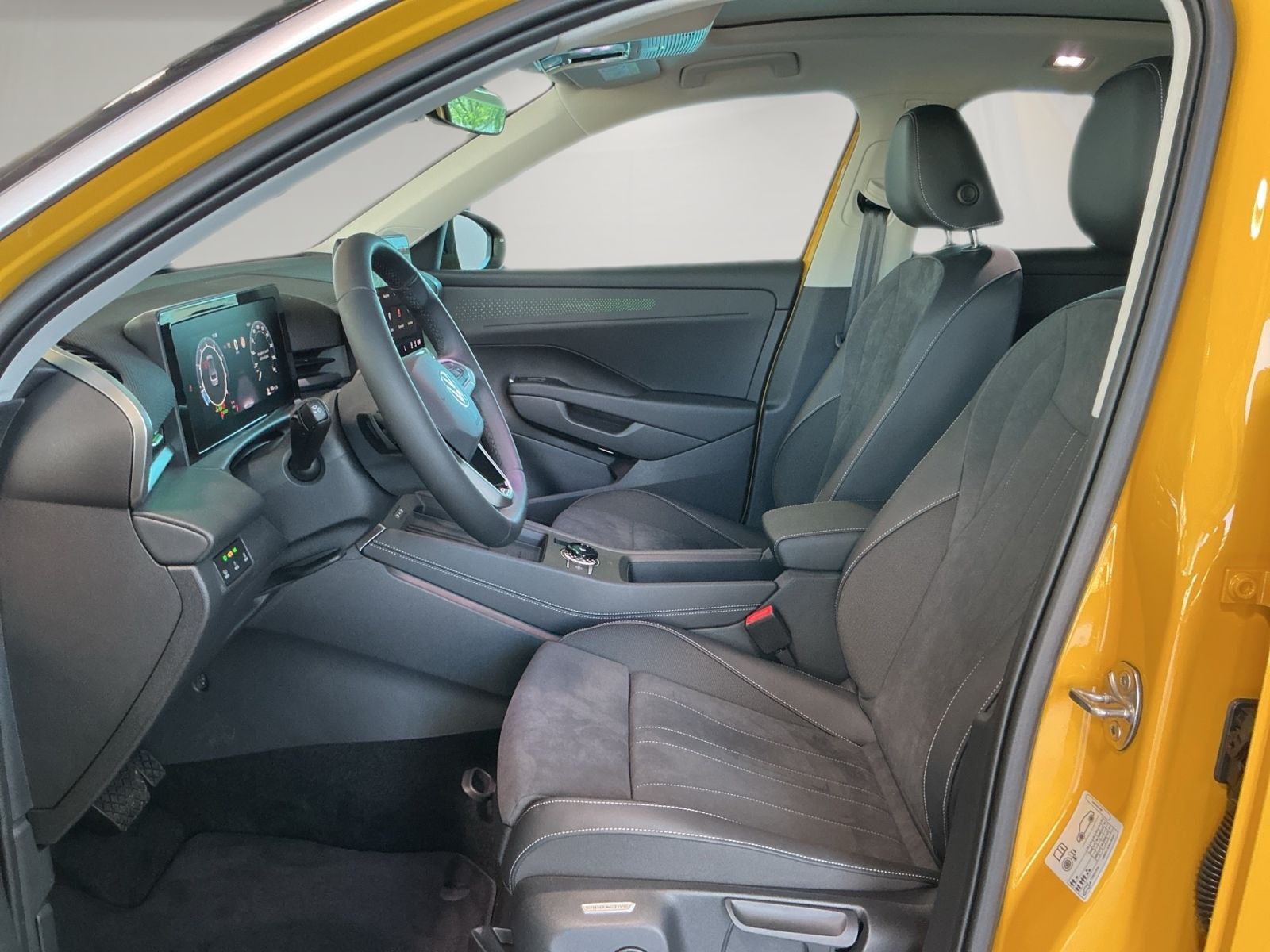 Volkswagen T-Roc - Bild 8