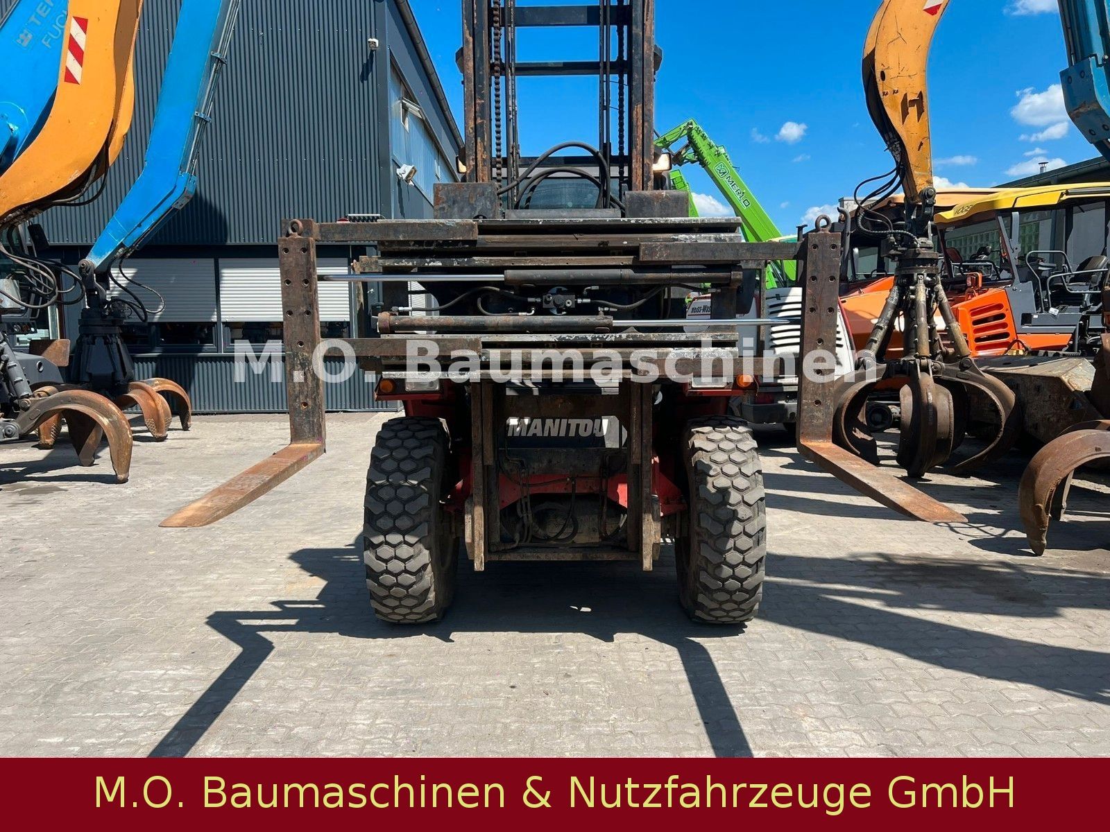 Fahrzeugabbildung Manitou MC 30 / Drehkranz / SS /Duplex / 3t / 4m /
