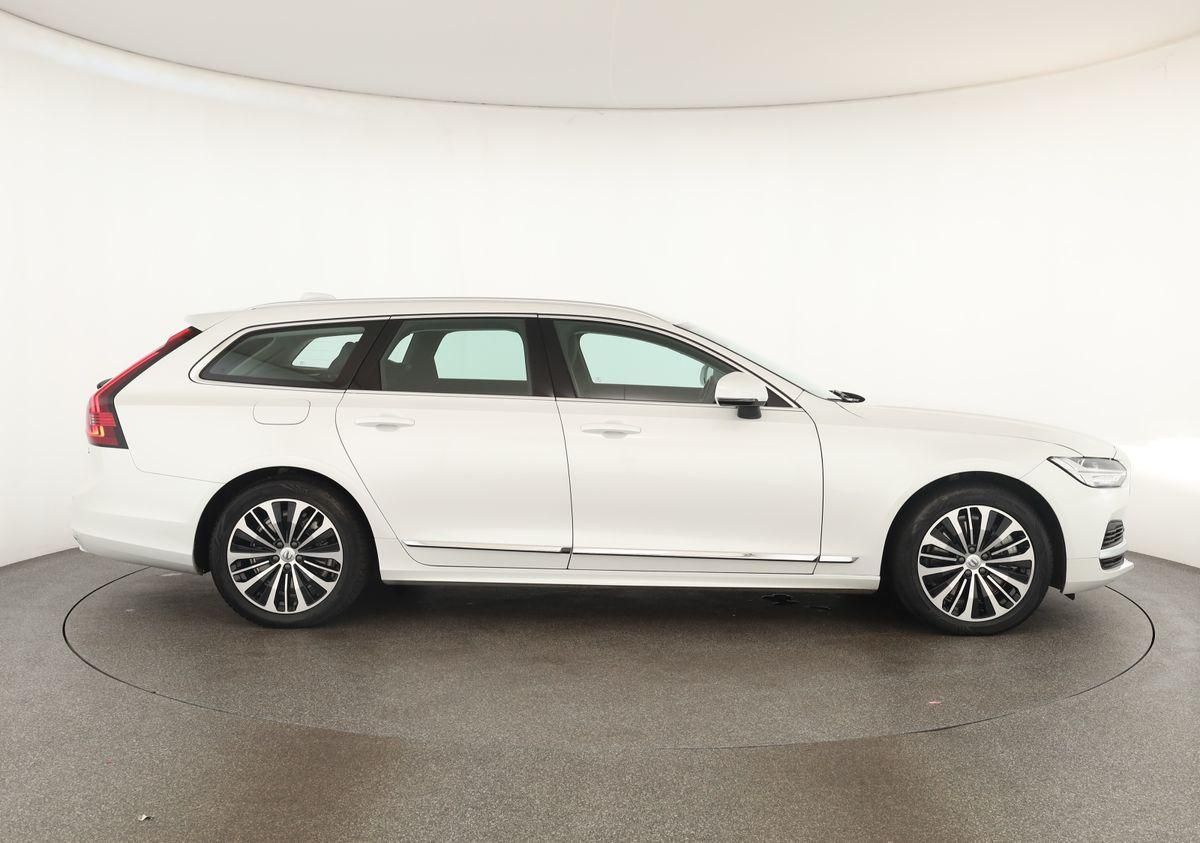 Volvo V90 Recharge AWD Essential LED Navi ACC STHZ Kam foto 4