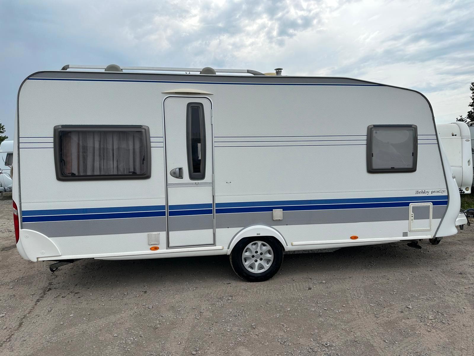 Hobby 495 UFE prestige FESTBETT VORZELT 1500 KG