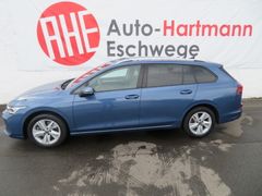 VW Golf VIII Var. 2.0 TDI Life DSG FACELIFT LED Ahk VW Golf VIII Var. 2.0 TDI Life DSG FACELIFT LED Ahk