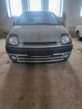 Renault Clio - gebrauchte Renault Clio aus dem Jahr 2000