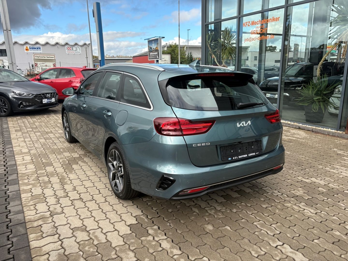 Fahrzeugabbildung Kia Ceed_sw Spirit SpurHalAss P1 P4 P5 El. Panodach