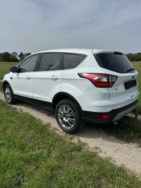 Ford Kuga - 7