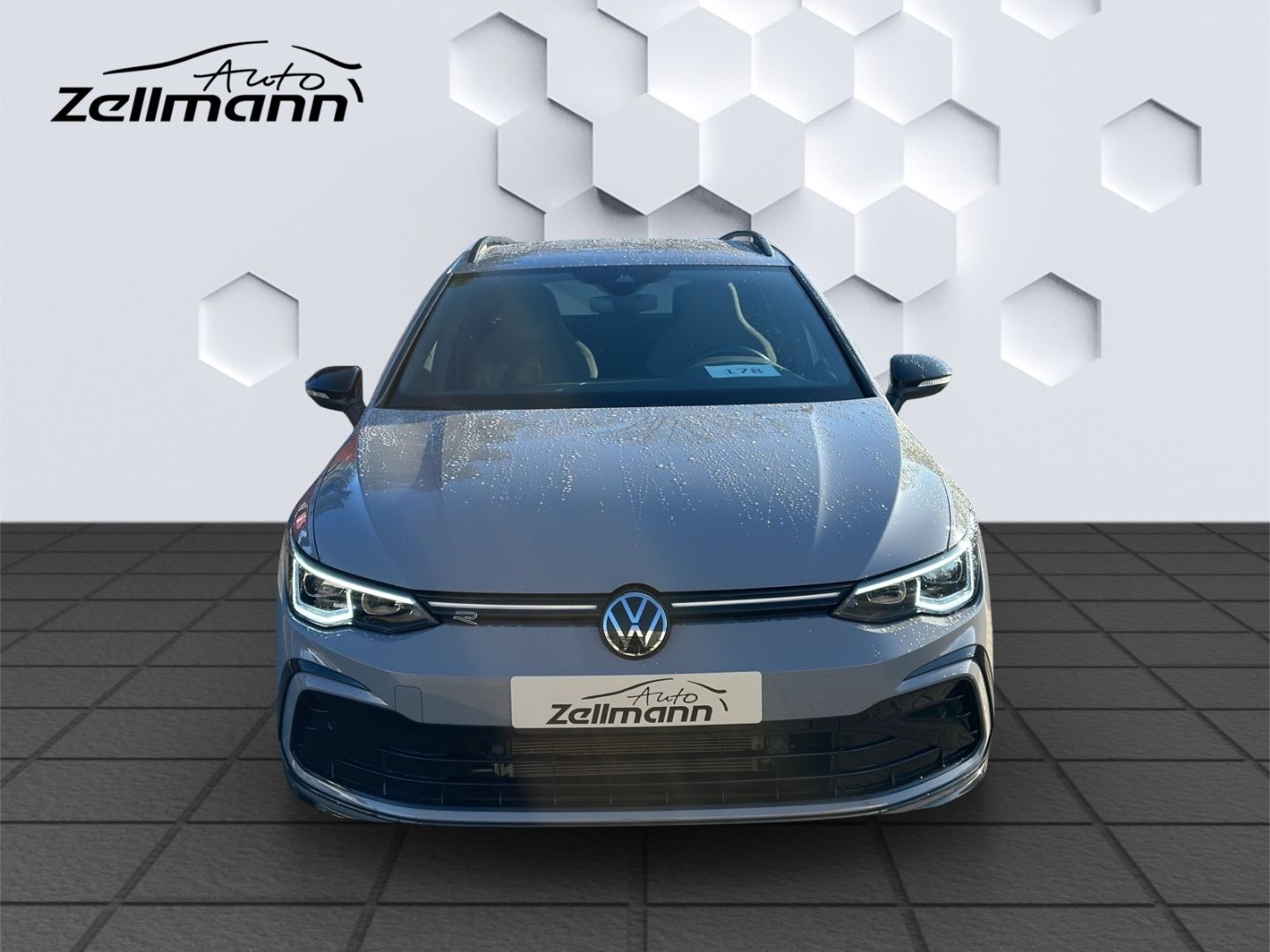 Golf Variant VIII 1.5 eTSI R-Line DSG 96kW LED A