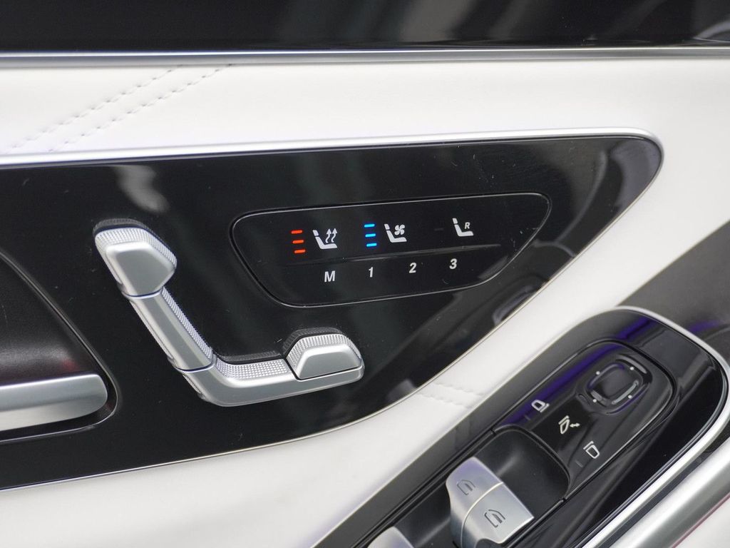 Mercedes-Benz S 580 e 4MATIC Maybach achteras besturing, Manuf
