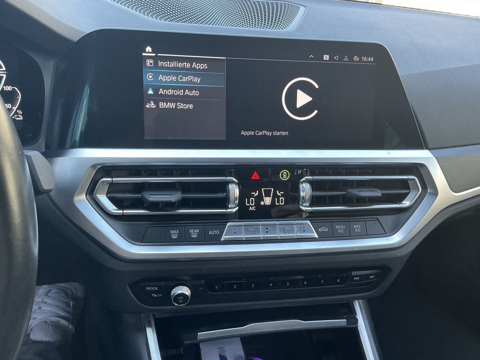 BMW 320 e M-Sport Leder Navi dig. Cockpit LED PDCv+H foto 9
