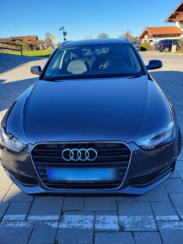 Audi A4 Av. 1,8 TFSI Ambiente / Xenon / S-...