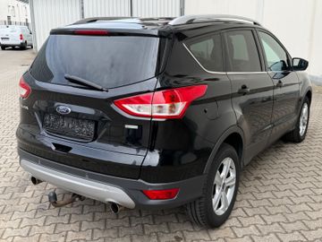Ford Kuga - 4