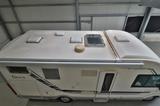 McLouis Nevis 875/Festbett+Hubbett/Garage/Klima/Markise - Offers