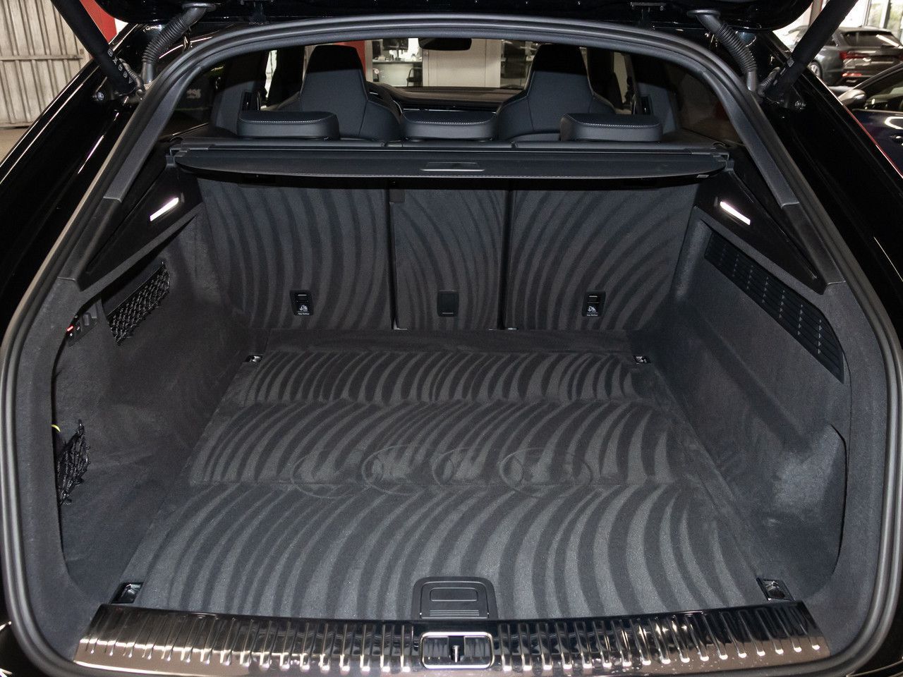Audi RSQ8 - Bild 7
