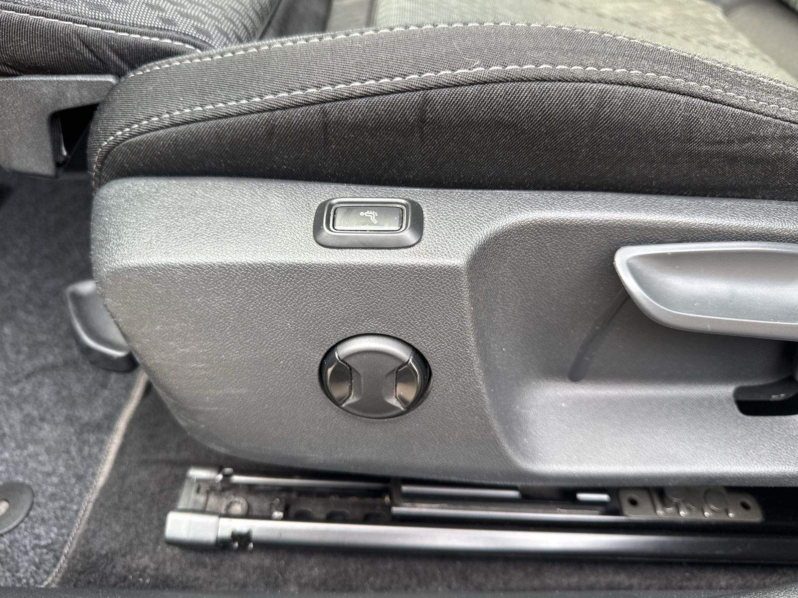 Octavia Combi Clever 2.0 TDI, RearView, LED, SUN