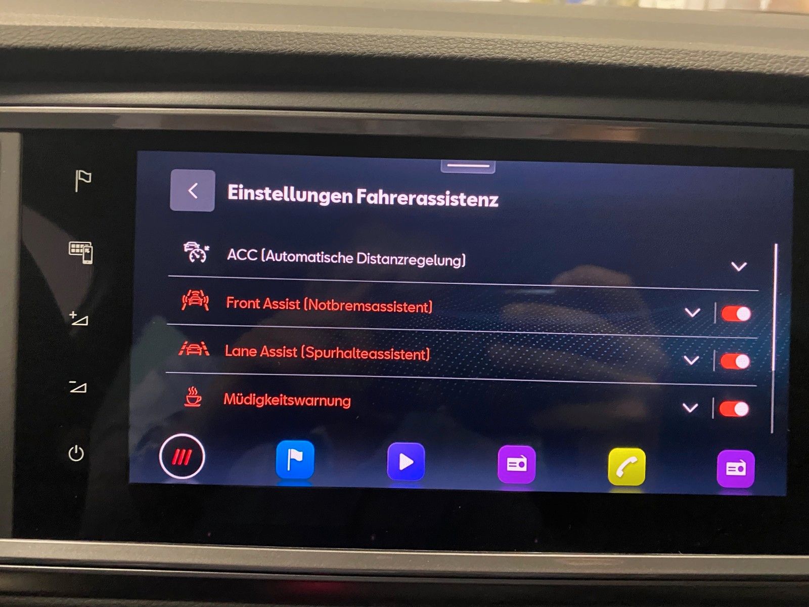 Fahrzeugabbildung CUPRA Ateca 2.0 TSI 4x4 DSG+5 J. GARANTIE+ACC+AHK+APP+