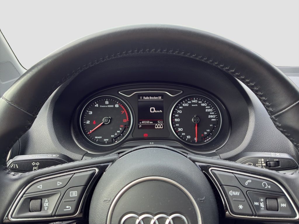 Fahrzeugabbildung Audi Q2 1.5 35 TFSI design (EURO 6d-TEMP) Pano*SD*LED