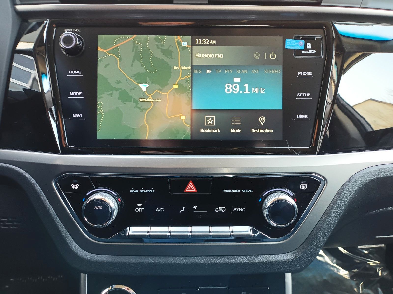 Fahrzeugabbildung KGM KORANDO+BLISS+LH+KEYLESS GO+KAMERA+SH+LED+KLIMA2