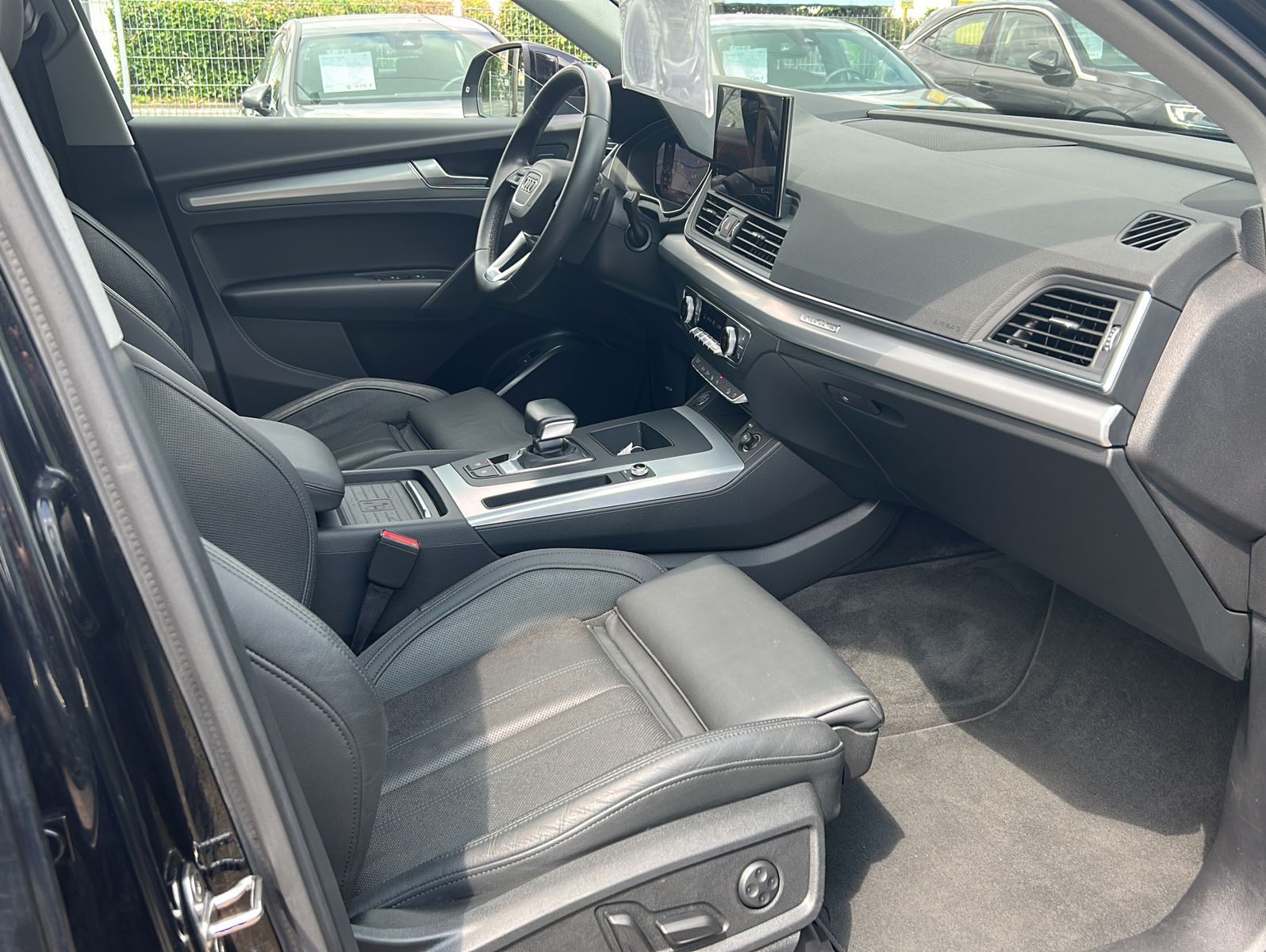 Fahrzeugabbildung Audi Q5 40 TDI quattro advanced