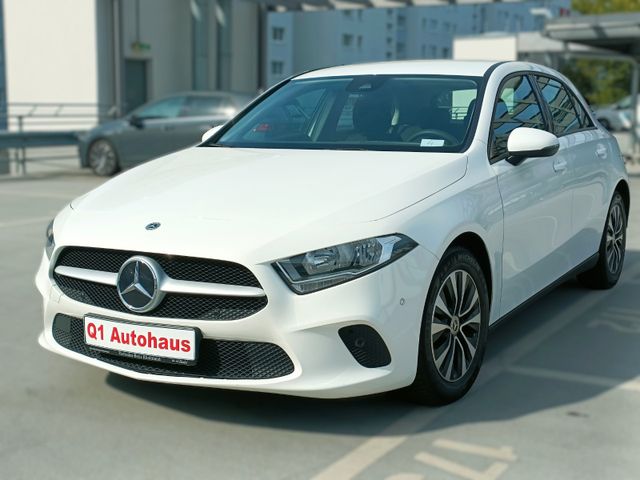 Mercedes-Benz A 180 CARPLAY/DAB/R-KAM/NAVI+MBUX/PARKASSIST/SHZ