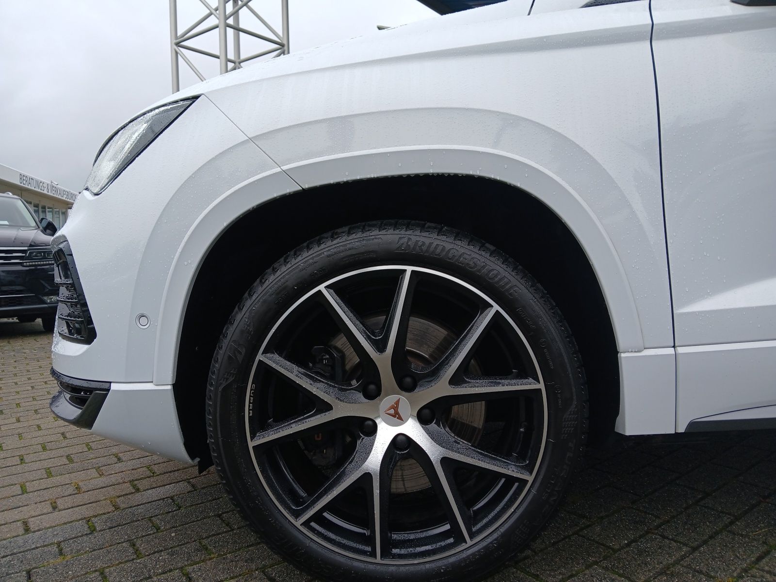 Fahrzeugabbildung CUPRA Ateca TSI DSG 4Drive LED AHK Navi Pano AID ACC P