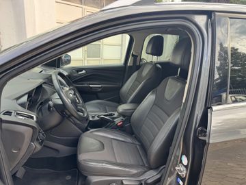 Ford Kuga - 12